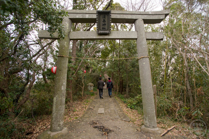 山頂にある淡島神社の鳥居