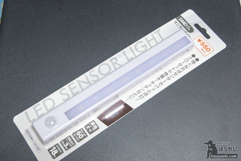 100円ショップ「キャン・ドゥ」で販売されている「LEDセンサーライト UC5-SR23WH」